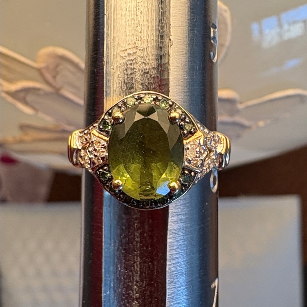 Vintage moldevite in solid gold Ring